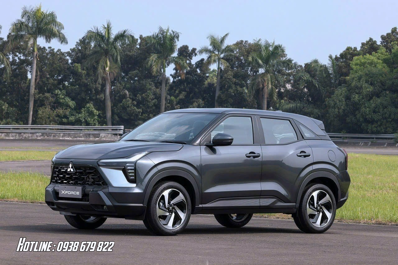mitsubishi xforce ngang